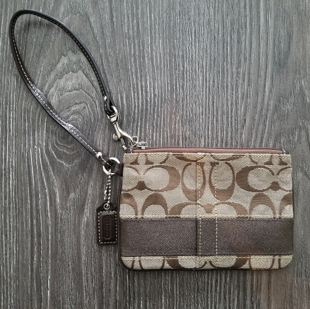 🔥SALE🔥 Coach Wristlet
